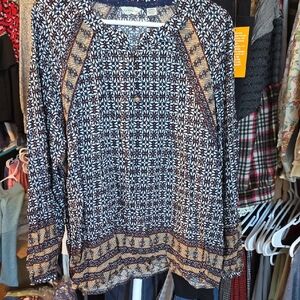 Elegant Black and Brown Geometric Blouse
